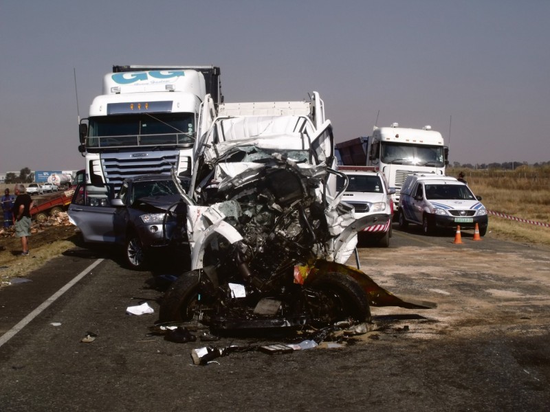 R59, Ongeluk, Kettingbotsing, Jannie du Plessis, ER24, Netcare 911