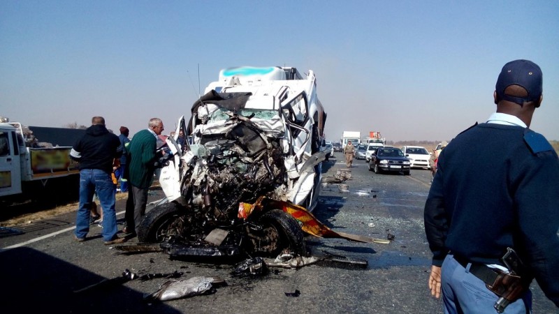 R59, Ongeluk, Kettingbotsing, Jannie du Plessis, ER24, Netcare 911