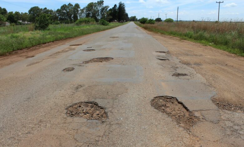 Strutfoot Pad R500 Kyk uit vir slaggate op die R500-pad | Parys Gazette