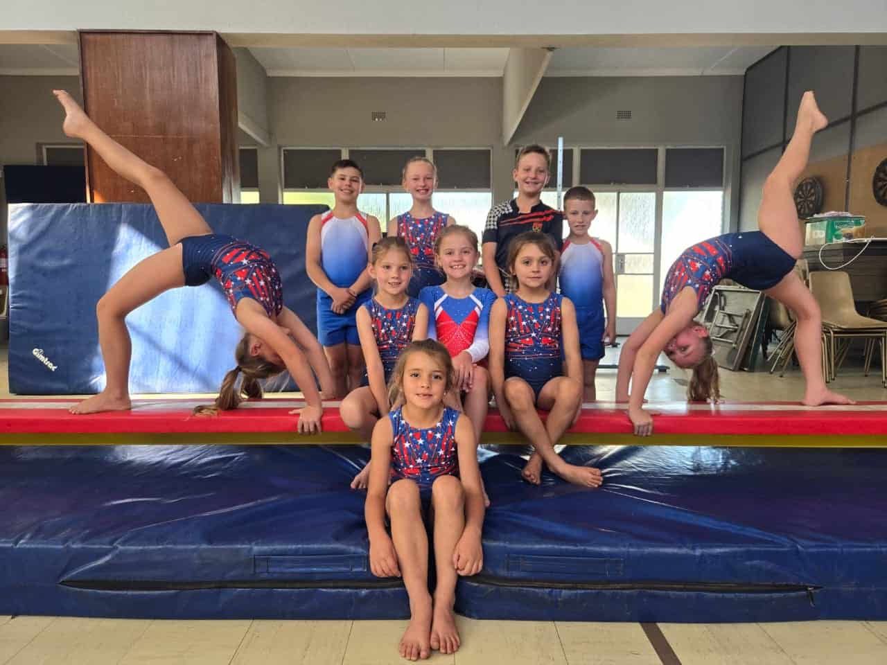 Parys-gimnastiekklub se gimnaste wat Vrystaat verteenwoordig by SA Aerialnaztix byeenkoms. Foto geneem in Parys.