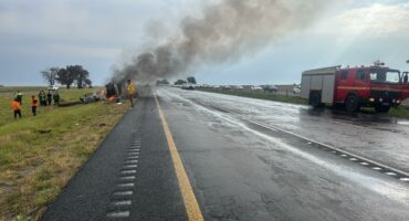 Die botsingstoneel op die N1 tussen Rooiwal en Heuningspruit