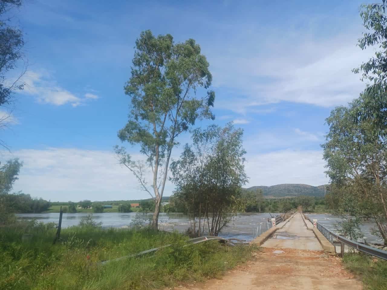 Die Schoemansdriftbrug in die Vredefort Koepel
