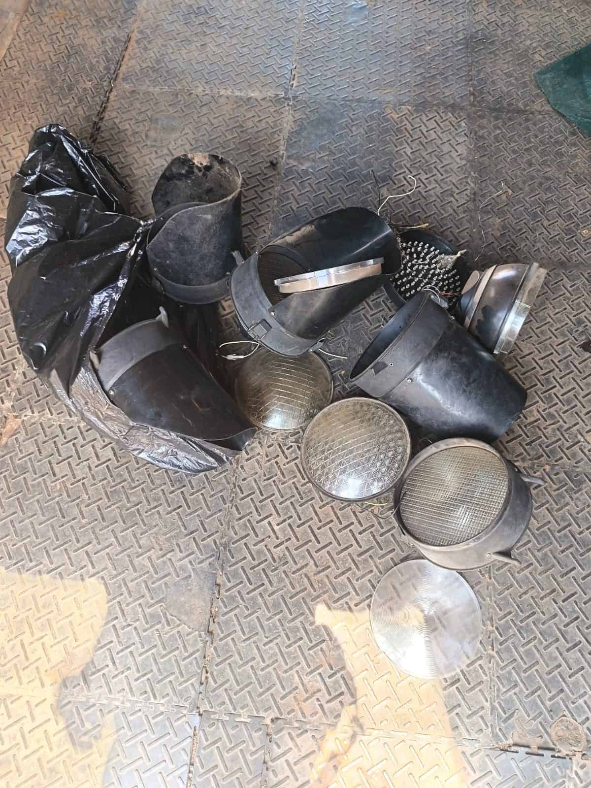 Polisie lê beslag op verkeersligte