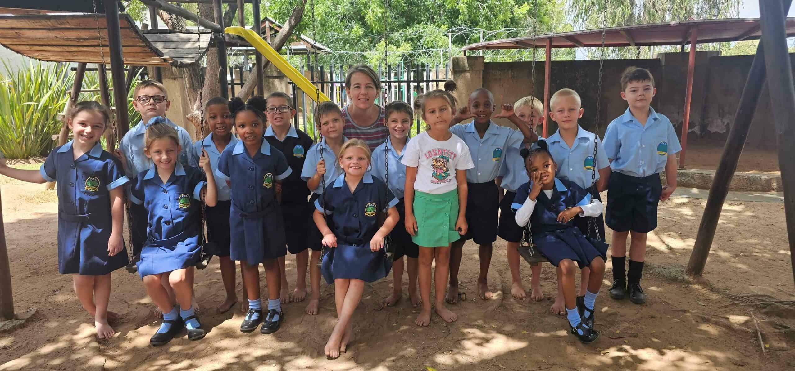 Juffrou Zelna van Dyk en haar graadeenklas by Parys Christelike Skool.