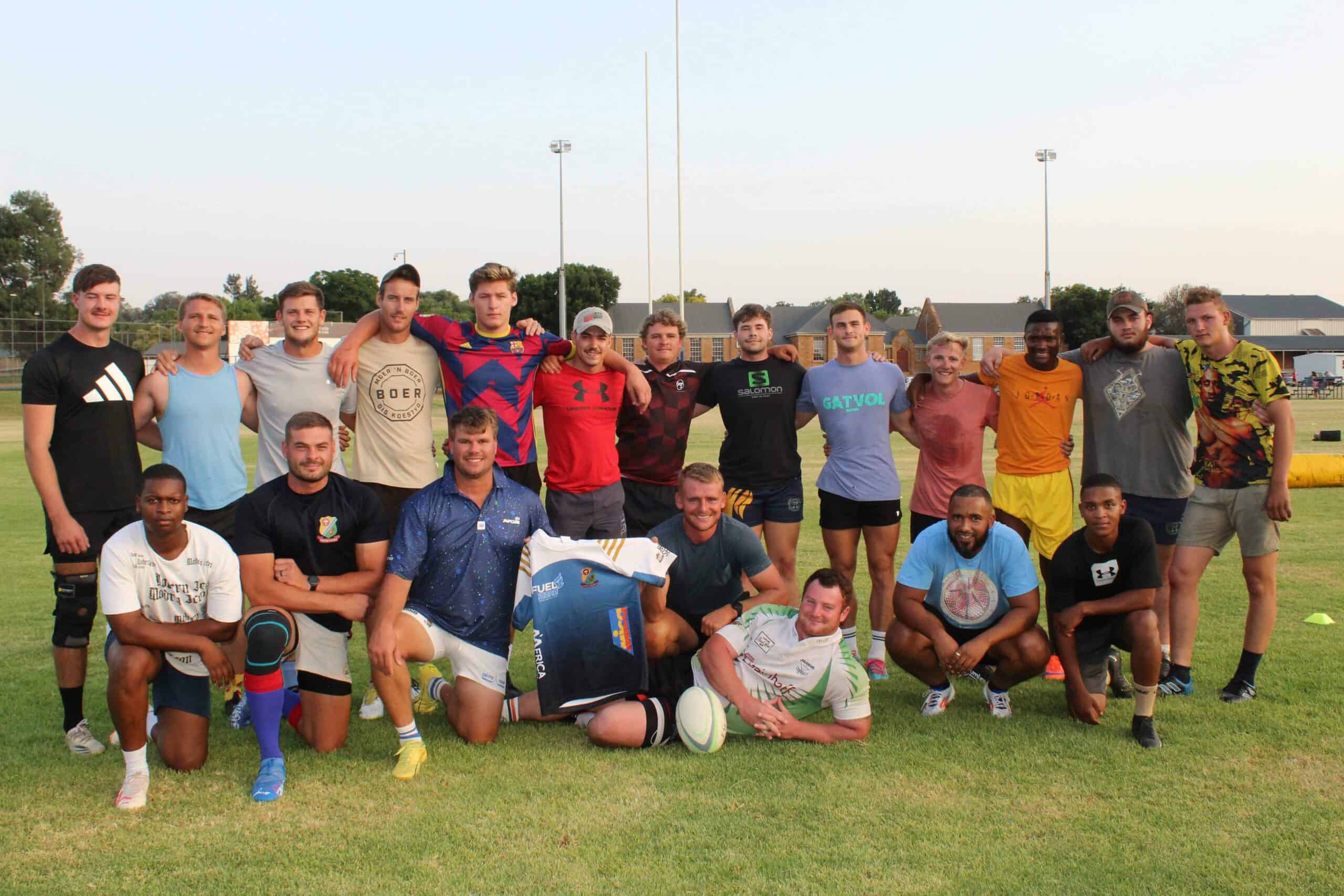 Spelers van Parys-rugbyklub waar daar Maandag geoefen is ter voorbereiding van hul eerste vriendskaplike wedstryd dié seisoen teen Sasolburg.
