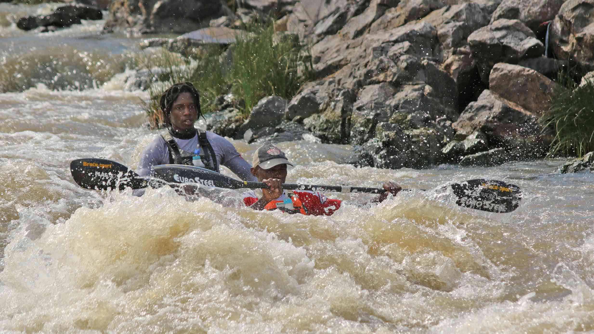 The first finishers of both days were Siseko Ntondini, and Benjamin Mntonintshi. Photo: Gauteng Canoe Club.