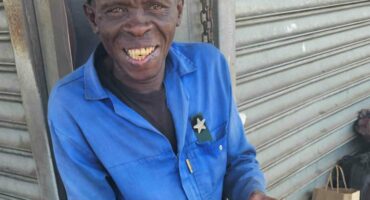 Daar is nie 'n skoen wat Michael Motlabane se hande nie kan regmaak nie.