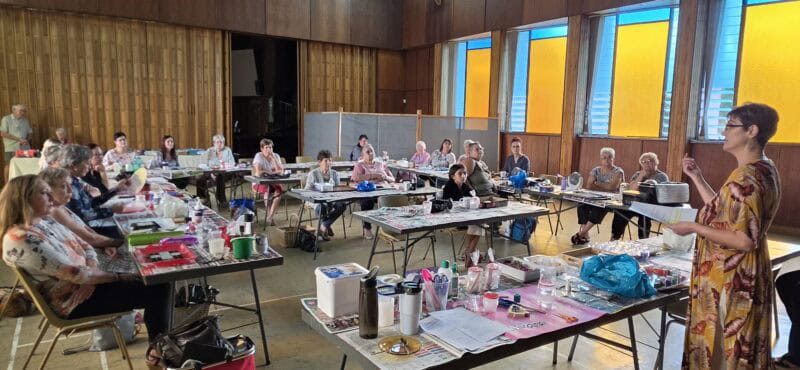 Die Evas met hul onlnagse Epoksie-klas. Foto Verskaf