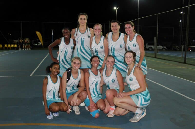 Parys-netbalklub se dames is vanaand in hul tuisdorp in aksie gesien teen Bultfontein. Foto: Liezl Scheepers