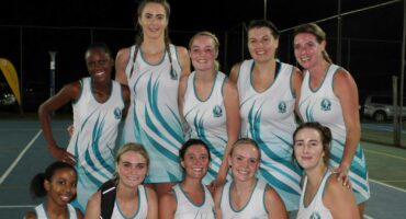 Parys-netbalklub se dames is vanaand in hul tuisdorp in aksie gesien teen Bultfontein. Foto: Liezl Scheepers