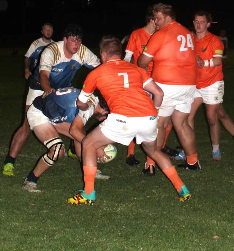 Parys-rugbyklub in aksie tydens vandeesweek se wedstryd teen Hennenman. Foto: Liezl Scheepers