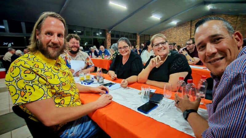 Die wenspan van die derde Flinkdink was die Gemengde Gevoelens met FC Pelser, Ben-Jan Knoetze, Belinda Naudé, Samantha Müller en Danny Müller. (Foto: Du Preez de Villiers)