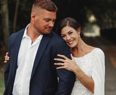 Lena en Robin Senekal van Parys is op 28 Februarie getroud. Foto: Verskaf