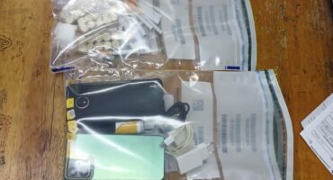 Van die pakkies dwelms waarop beslag gelê is. Foto: SAPD Kommunikasiedienste