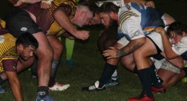 Parys-rugbyklub tydens ;n vroeëre kragmeting teen Bultfontein in April. Foto: Liezl Scheepers