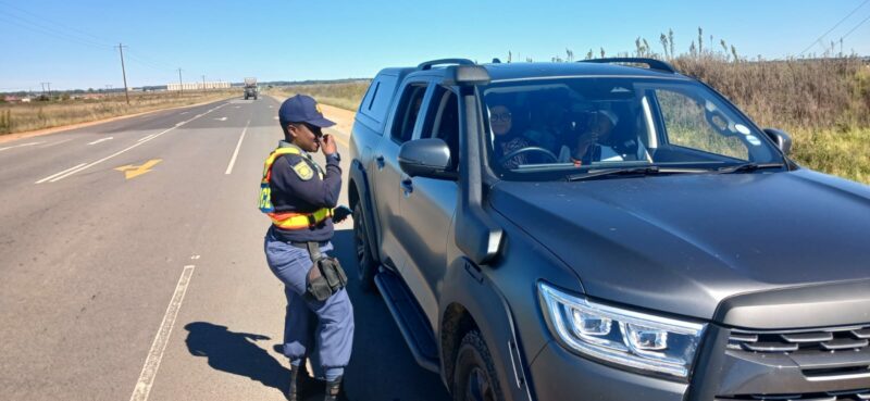 Members of the Fezile Dabi District conducted a Vehicle Checkpoint (VCP) operation along the R59. Photo supplied by SAPS Communication Unit