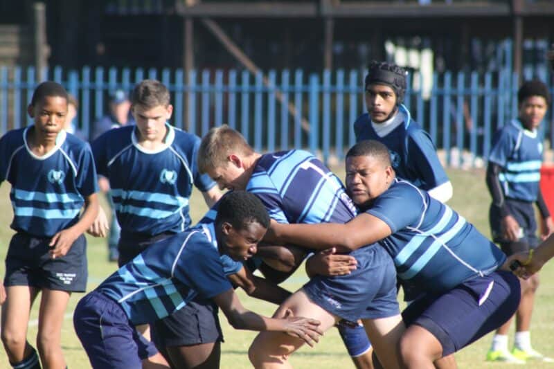 Van die rugby-aksie wat verlede naweek op die veld gesien is toe Parys en Alberton kragte gemeet het. Foto: Verskaf