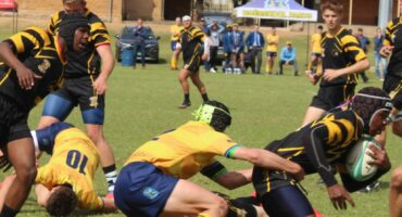 Hoërskool Parys se eerste span meet kragte teen Belvedere. Foto: Liezl Scheepers