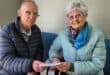 Maureen Serfontein ontvang die boekprys van prof. Marius Nel. Foto: Liezl Scheepers