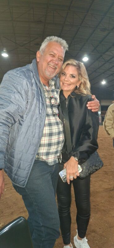 Chris Fourie saam met Amor Vittone.