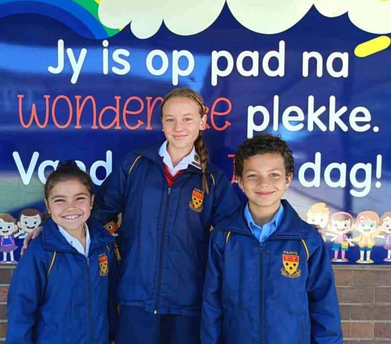 Danica Joubert, Layla van Riet en Dominic Powell neem Vrydag aan die ATKV Redenaars-kompetisie se Vrystaat-uitdun vir laerskoolleerders deel. Foto: Verskaf