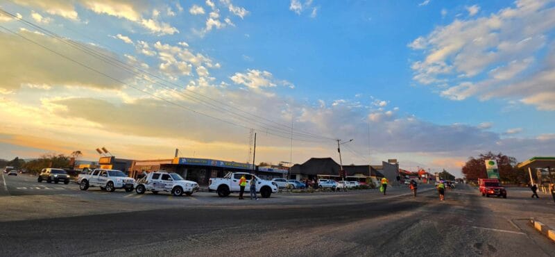 Op die draai by Welkom-kafee is daar nog teen 17:00 skoongemaak. Foto: Liezl Scheepers