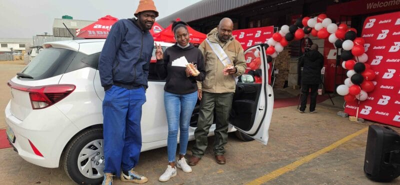 Paul Maqase together with two of his children, Otto and Lerato. Photo: Liezl Scheepers