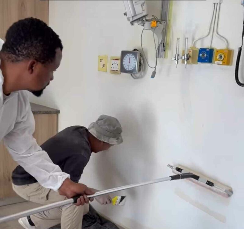 Mica-personeel aan die werk. Foto: Verskaf