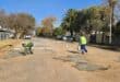Slaggate is weer vandag in Schilbachstraat reggemaak. Foto: Liezl Scheepers