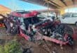 Die verwronge wrak van die motor wat vanoggend in 'n botsing met 'n vragmotor betrokke was. Foto: Verskaf
