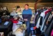 Vivan Guthrie, een van die brandslagoffers by van die skenkings wat sedert Sondag se tragedie ingestroom het om te help. Al die skenkings is by Vrystaat Versorging in Aksie vanwaar dit gekoördineer en versprei word om in elkeen van die slagoffers se nood te kan voorsien. Foto: Liezl Scheepers