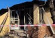 Een van die vier Heldersig-meenthuise in Parys wat deur 'n brand verswelg is. Foto: Liezl Scheepers