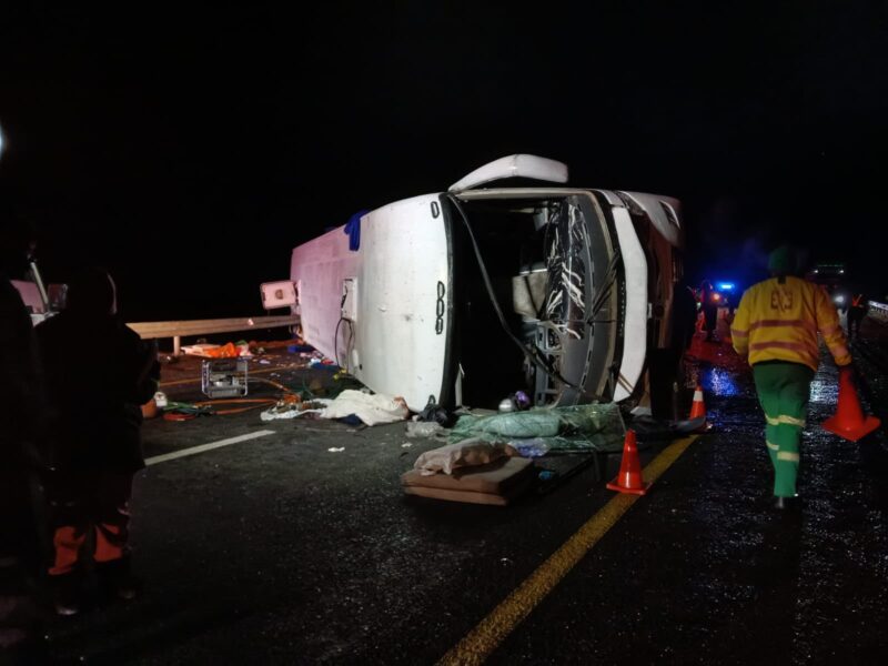 Die tragiese botsingstoneel op die N1 waar 12 mense gesterf het Foto: Verskaf