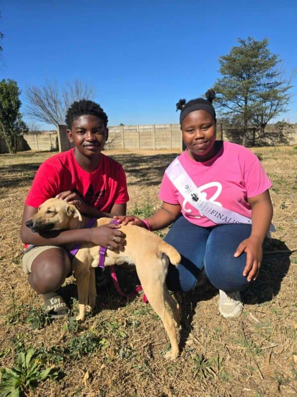 Ayanda Precious Ndhlou and Mpho Phati sharing 67 minutrs of care at Parys SPCA. Photo: Supplied