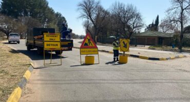Met die sluiting van die Kliprivier/Houtkopweg kruising kan druik verkeer op omliggende paaie verwag word. Foto: Vaal Traffic Community
