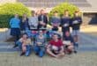 Lede van die Parys Voortrekkerkommando met van die brood wat vir Broodjiedag geskenk is. Foto: Verskaf