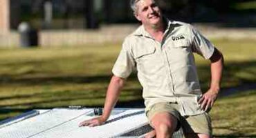 Charles van der Merwe (Crocodile VDM) het die week nog twee vanghokke na die Vaal gebring. In totaal is daar nou vier sulke vanghokke langs die Vaalrivier. Foto: Elsje Vermeulen