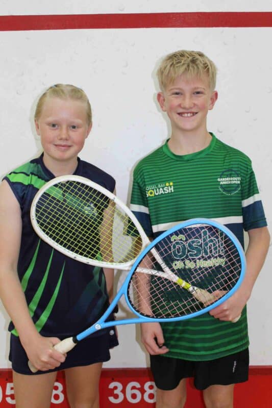 Micke Prinsloo saam met Duvan du Toit.