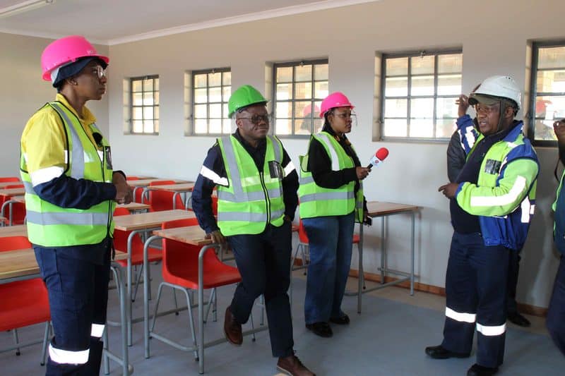 Deputy Minister of Public Works and Infrastructure Sihle Zikala (middle) accompanied by the Free State MEC for the Department of Public Works and Infrastructure, Dibulelo Mance (left) during a recent oversight visit. Photos: Liezl Scheepers