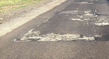 Die kommerwekkende toestand van die Kroonstad/Steynsrus-pad. Foto: Verskaf
