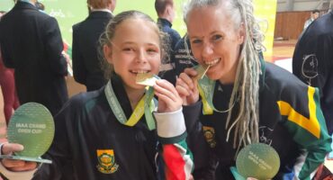 Kaylin Pretorius and Linda Pieterse with the medals they won. Photo: Supplied