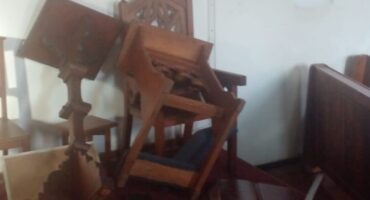 In die kerk self is 'n spoor van verwoesting tydens die inbraak gesaai. Foto: Verskaf