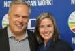 Die minister van landbou, Willie Aucamp, saam met die DA se burgemeesterskandidaat, Carina Serfontein, tydens sy besoek aan Parys. Foto: Liezl Svheepers.