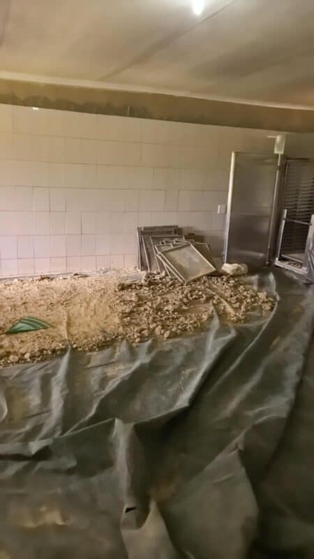 Die dwelmlaboratorium is op 'n plot by Scheerpoort naby die Hartebesspoortdam bedryf. Foto: SAPD Kommunikasiedienste
