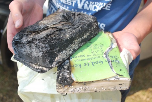 Basjan Bezuidenhout het net sy bybel oor na die brand