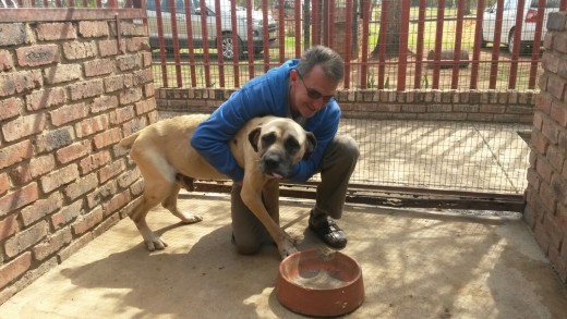 Bones en sy nuwe eienaar Markus Pretorius
