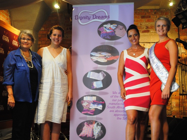 Alice Carnell, Kara van der Merwe, Janet Potgieter en Izelle van Vuuren.