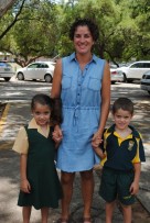 Minette Bell is baie trots op haar tweeling Zinnia en Alexander.