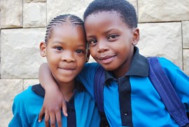 Reneilwe Letlojane en Naledi Sizane