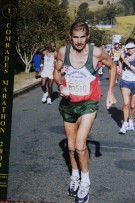 Izak Smalman in aksie tydens die 2003 Comrades Marathon.